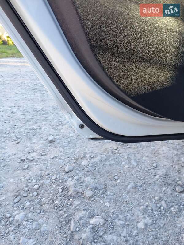 Универсал Volkswagen Passat 2015 в Зборове