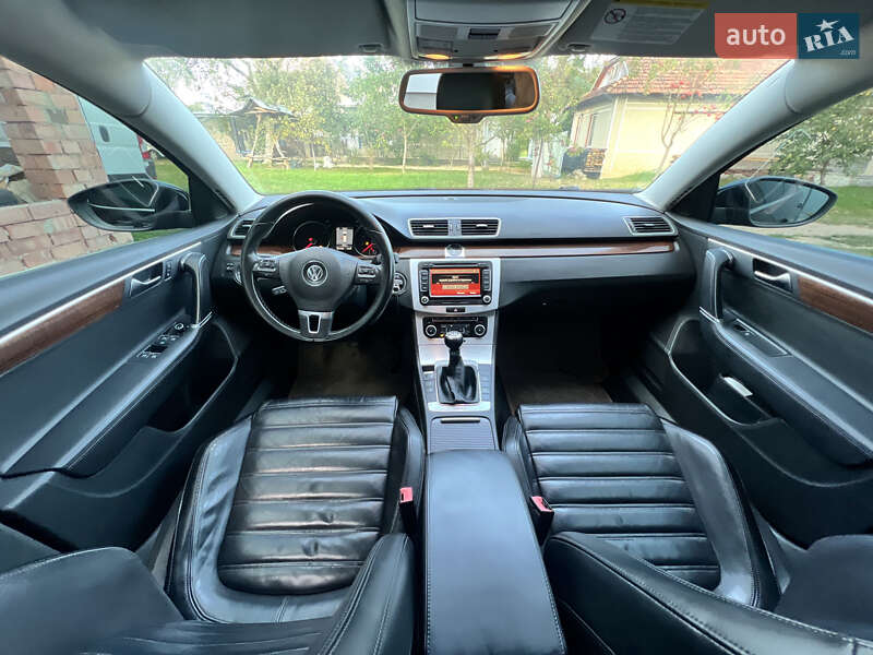 Универсал Volkswagen Passat 2011 в Косове