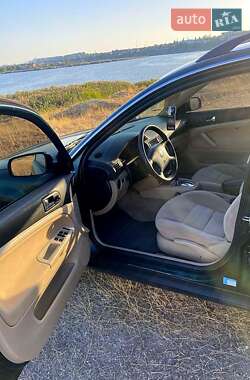 Універсал Volkswagen Passat 2000 в Миколаєві