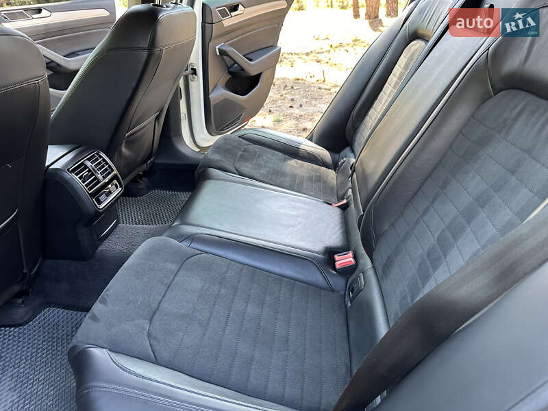 Універсал Volkswagen Passat 2015 в Кропивницькому