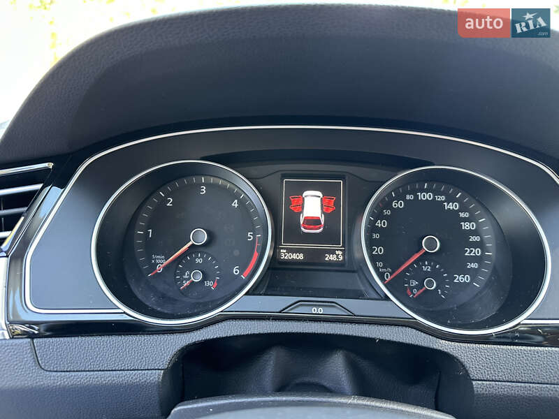 Універсал Volkswagen Passat 2015 в Кропивницькому