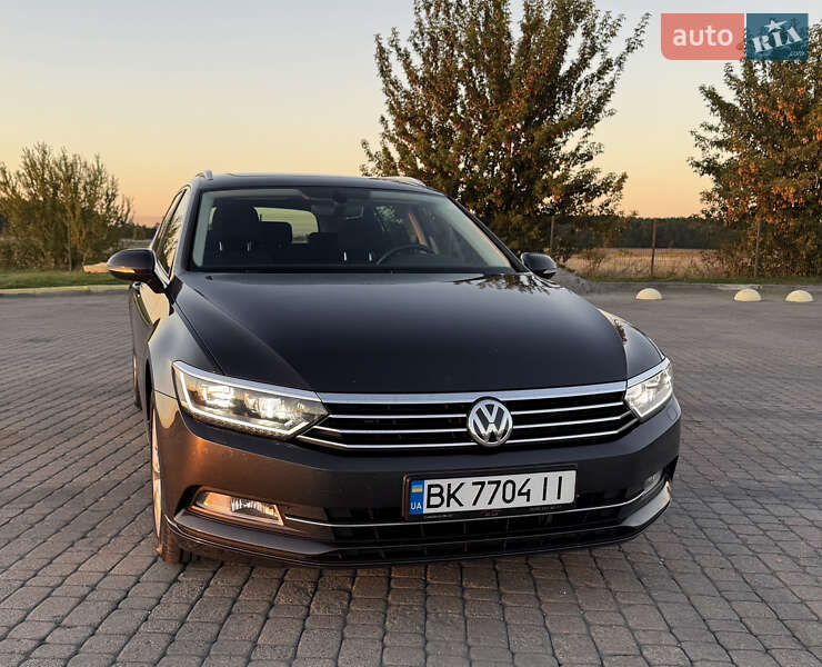 Универсал Volkswagen Passat 2018 в Радивилове