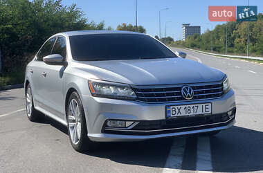 Седан Volkswagen Passat 2017 в Хмельницькому