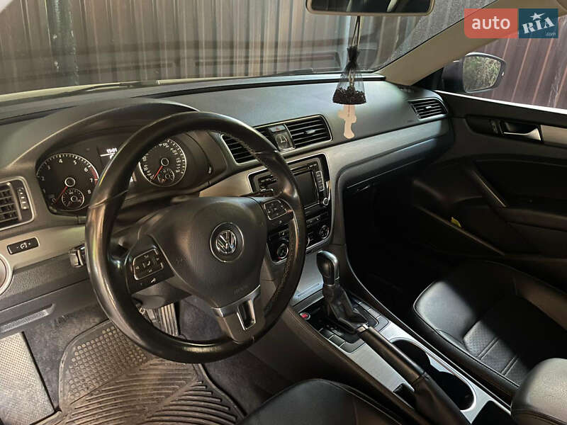 Седан Volkswagen Passat 2014 в Днепре фото 31 Седан Volkswagen Passat 2014 в Днепре