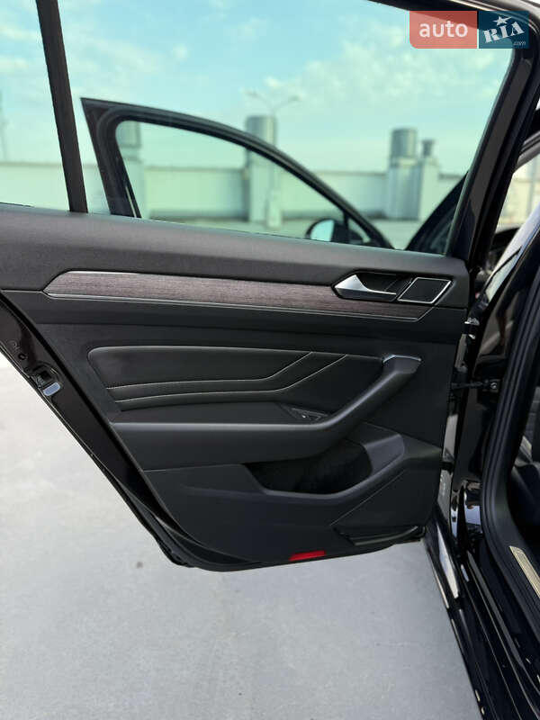 Универсал Volkswagen Passat 2019 в Крюковщине