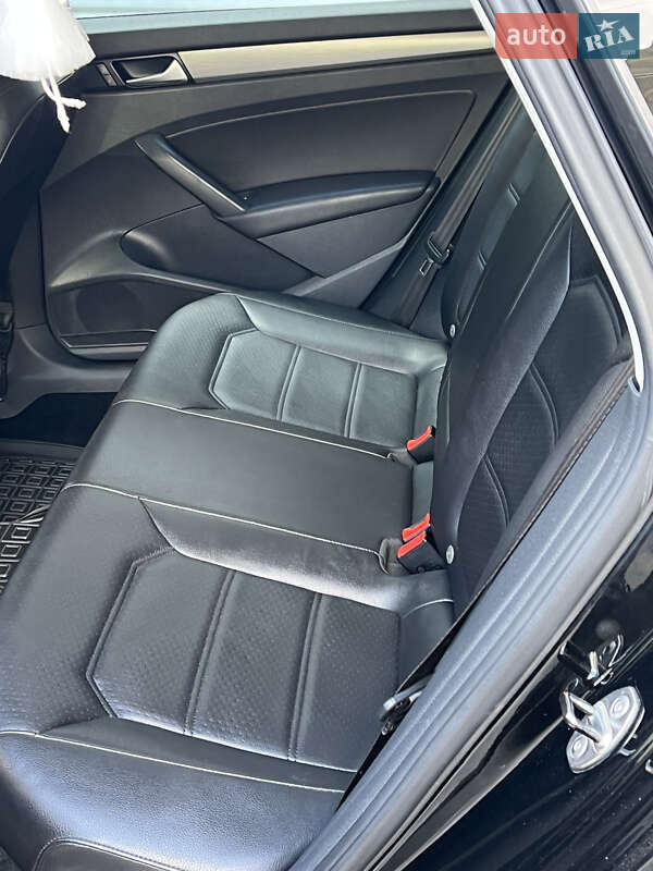 Седан Volkswagen Passat 2014 в Харькове