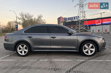 Седан Volkswagen Passat 2012 в 