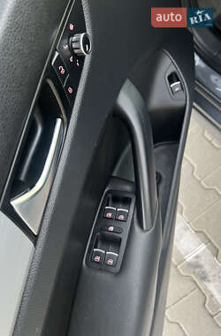 Седан Volkswagen Passat 2012 в 