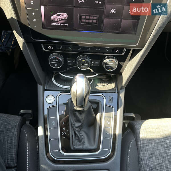 Универсал Volkswagen Passat 2020 в Одессе