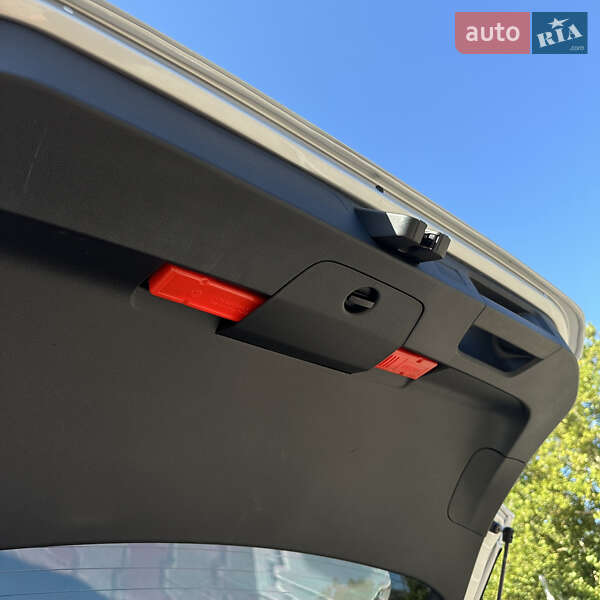 Универсал Volkswagen Passat 2020 в Одессе