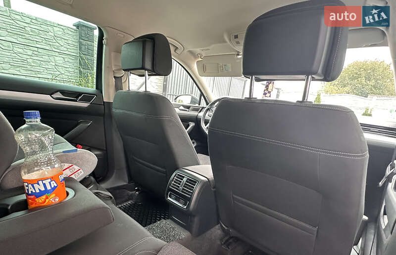 Універсал Volkswagen Passat 2015 в Хмельницькому