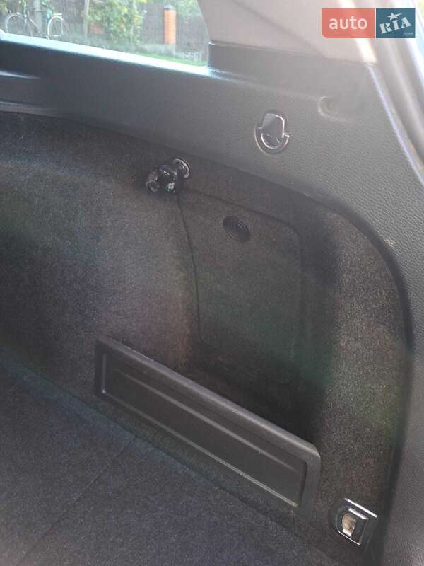 Универсал Volkswagen Passat 2006 в Львове