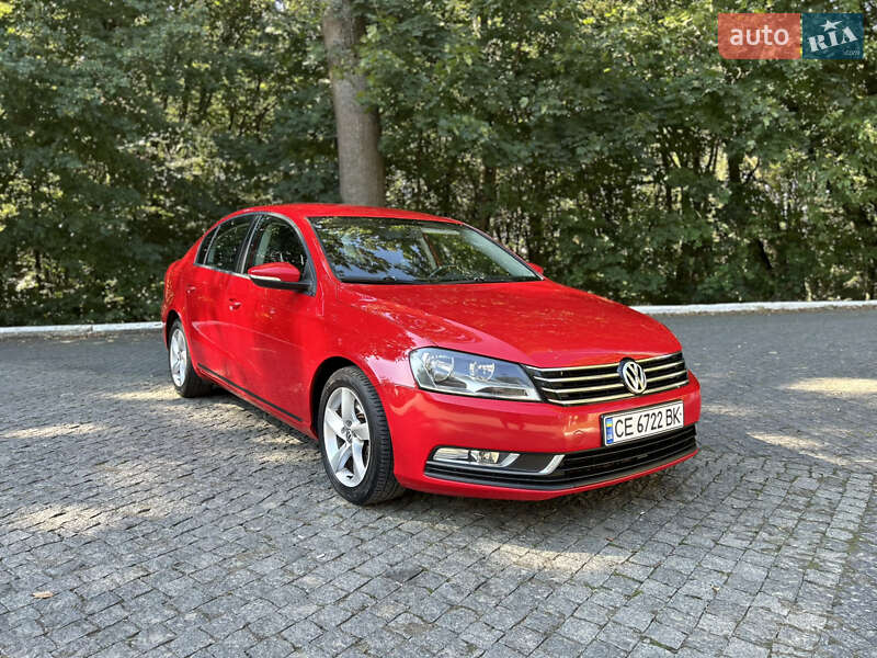 Седан Volkswagen Passat 2013 в Черновцах