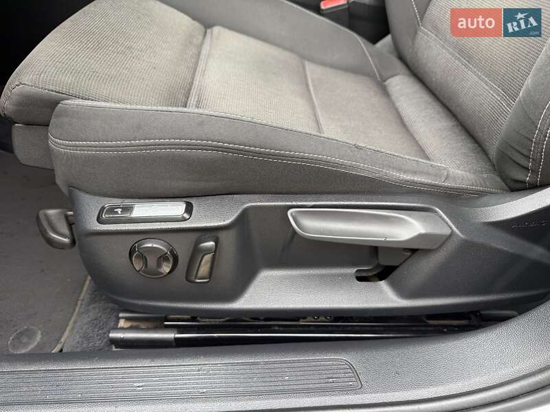 Универсал Volkswagen Passat 2015 в Луцке