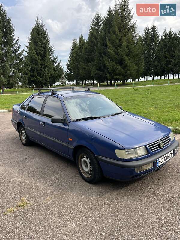 Седан Volkswagen Passat 1994 в Стрые фото 2 Седан Volkswagen Passat 1994 в Стрые