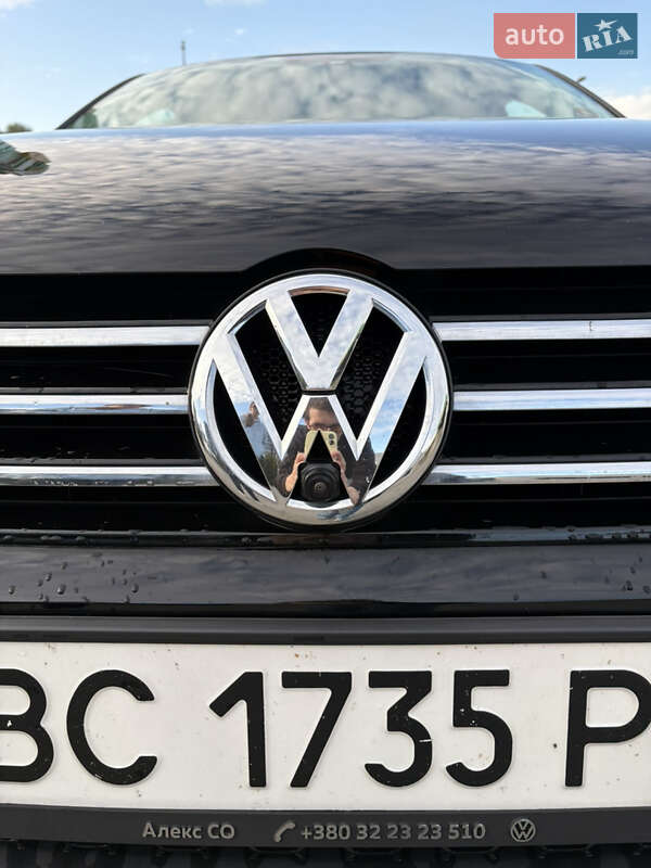 Седан Volkswagen Passat 2012 в Івано-Франківську