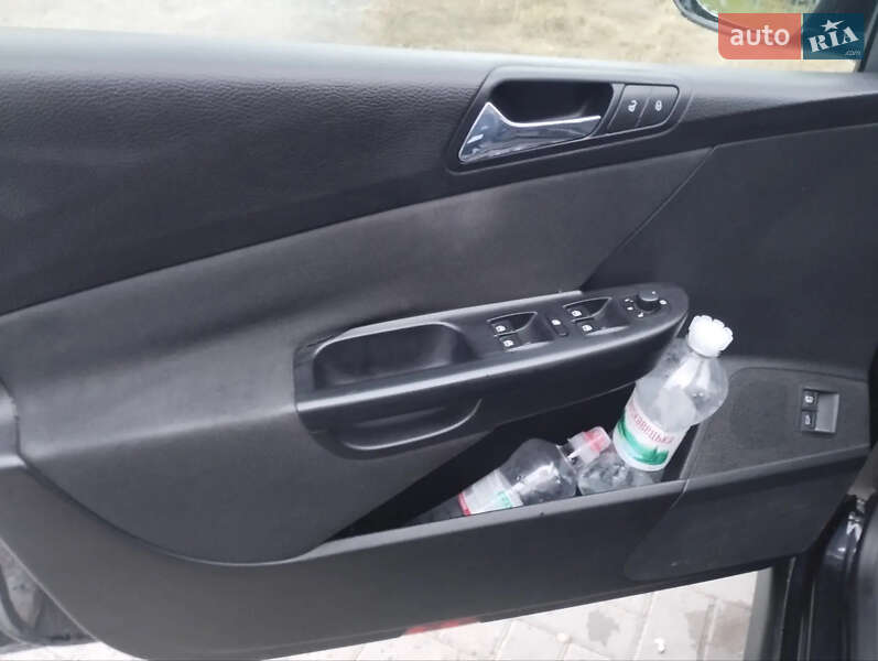 Универсал Volkswagen Passat 2006 в Шепетовке фото 9 Универсал Volkswagen Passat 2006 в Шепетовке