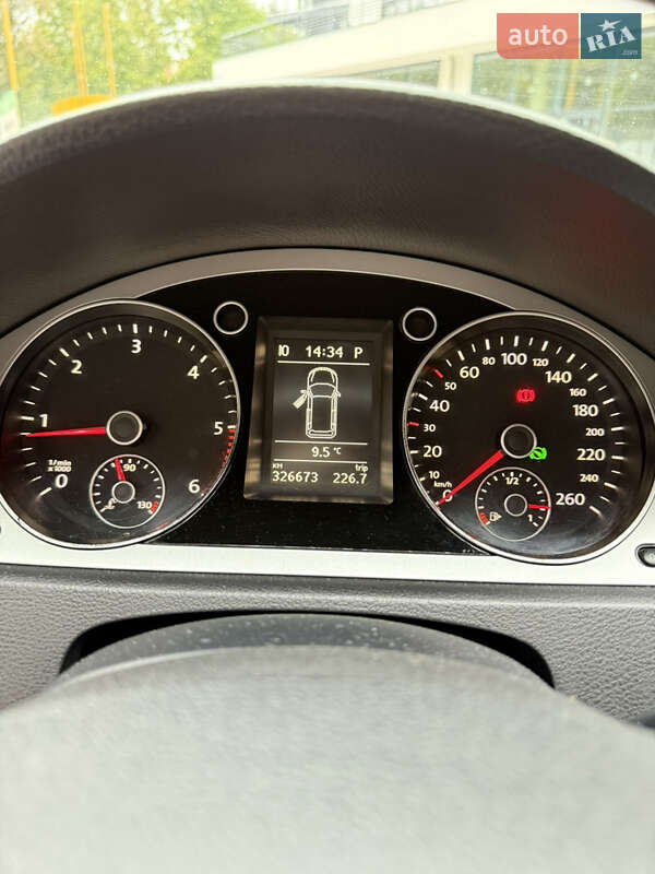 Универсал Volkswagen Passat 2009 в Ровно