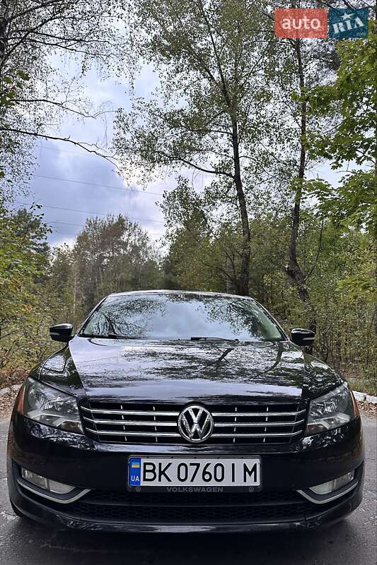 Седан Volkswagen Passat 2012 в Здолбунове