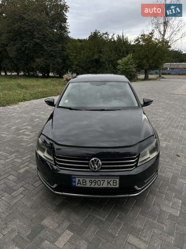 Седан Volkswagen Passat 2011 в Виннице