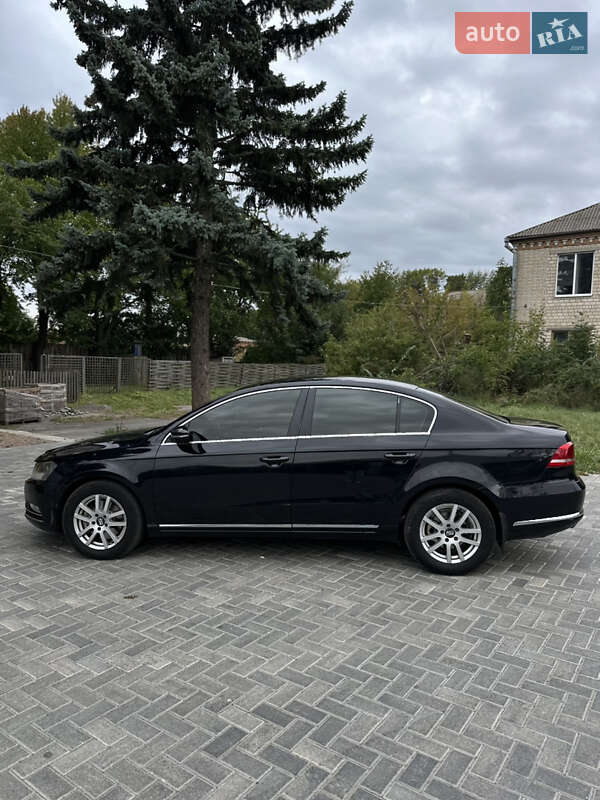 Седан Volkswagen Passat 2011 в Виннице