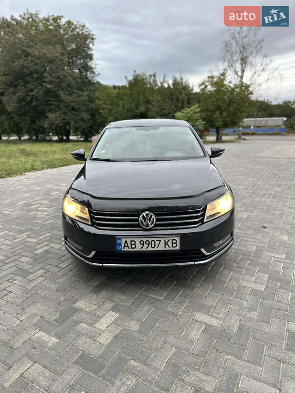 Седан Volkswagen Passat 2011 в Виннице