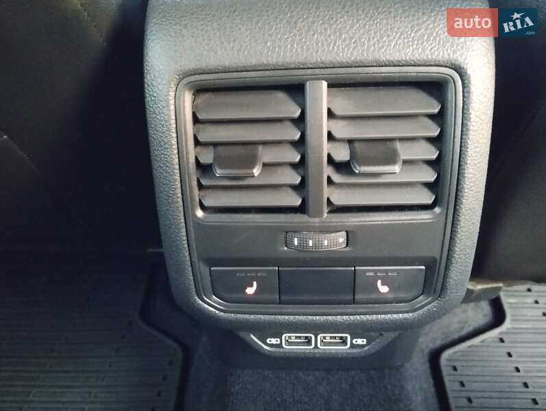 Седан Volkswagen Passat 2021 в Кременчуге