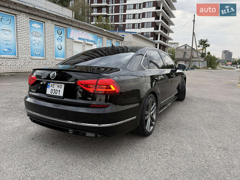 Седан Volkswagen Passat 2016 в Дніпрі