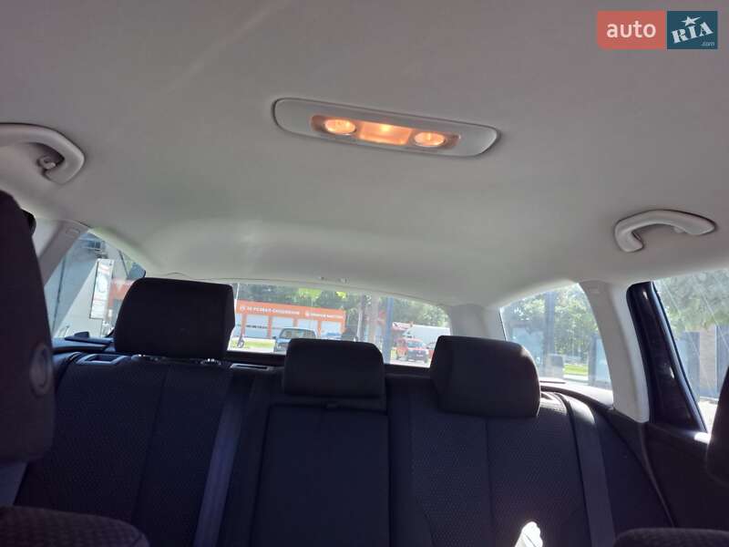 Универсал Volkswagen Passat 2010 в Луцке