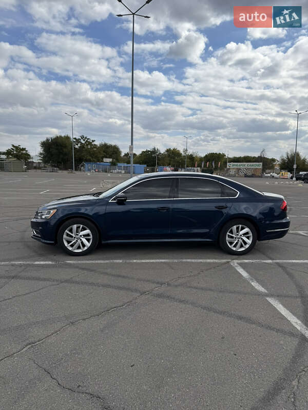Седан Volkswagen Passat 2018 в Днепре фото 4 Седан Volkswagen Passat 2018 в Днепре