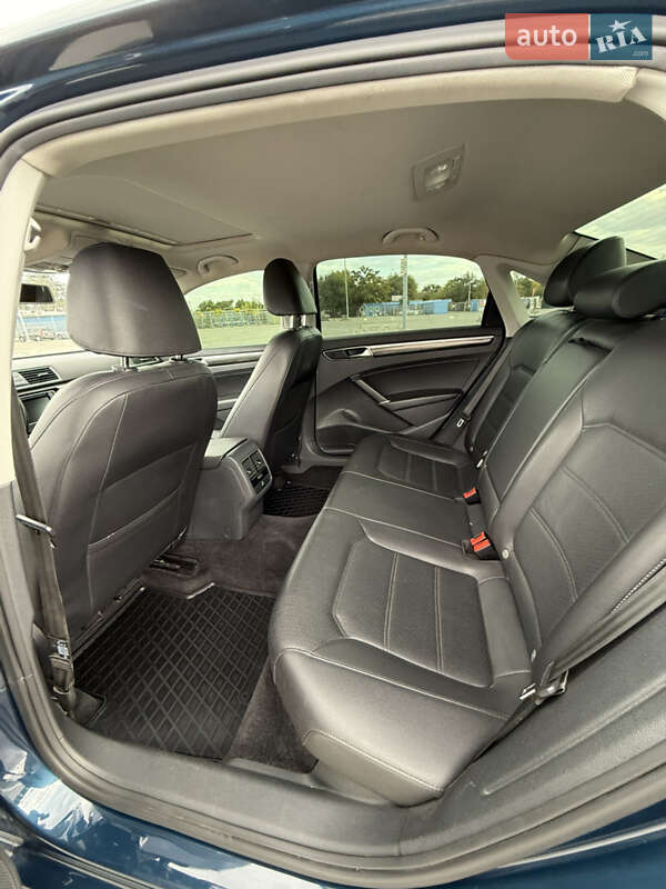 Седан Volkswagen Passat 2018 в Днепре фото 8 Седан Volkswagen Passat 2018 в Днепре