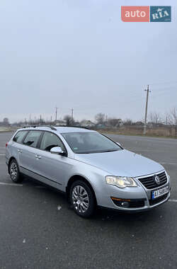 Универсал Volkswagen Passat 2008 в Киеве