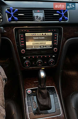 Седан Volkswagen Passat 2011 в 