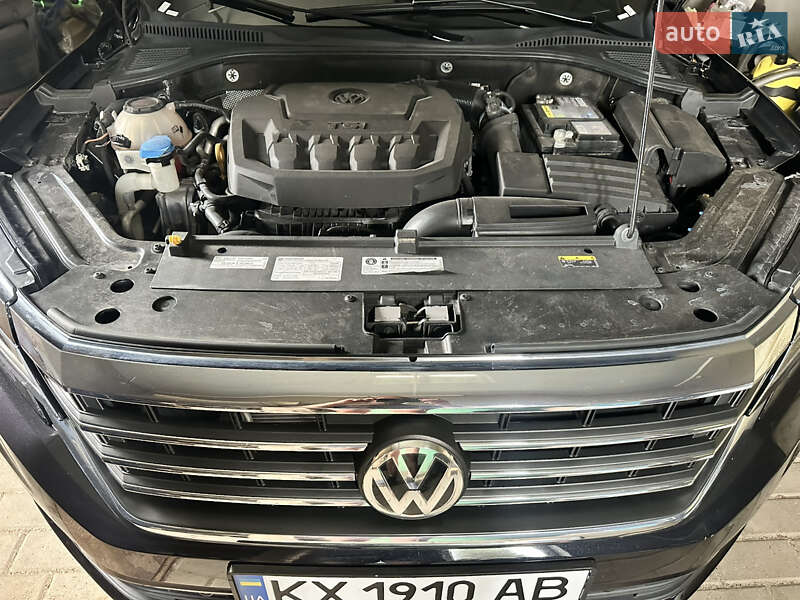 Седан Volkswagen Passat 2020 в Харкові