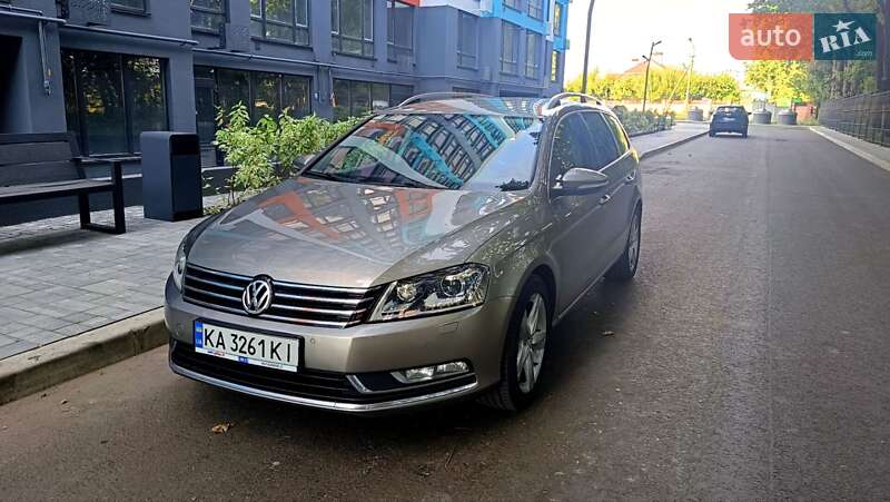 Универсал Volkswagen Passat 2012 в Чернигове