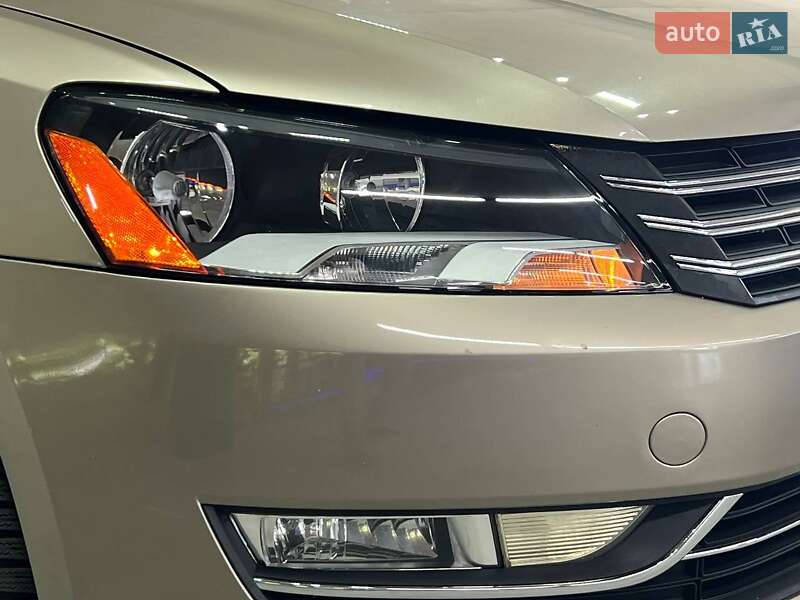 Седан Volkswagen Passat 2014 в Одесі