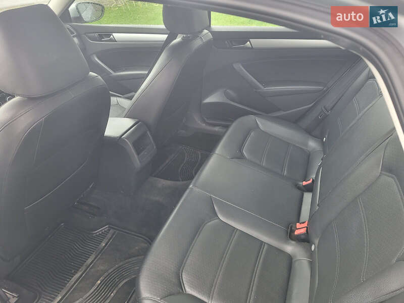 Седан Volkswagen Passat 2012 в Чернівцях фото 11 Седан Volkswagen Passat 2012 в Чернівцях