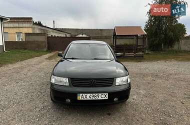 Седан Volkswagen Passat 1998 в Первомайске