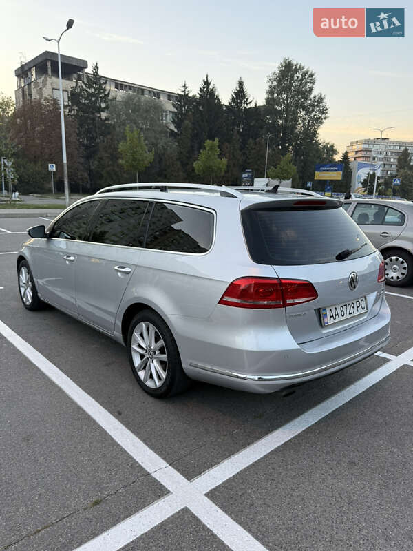 Универсал Volkswagen Passat 2011 в Киеве