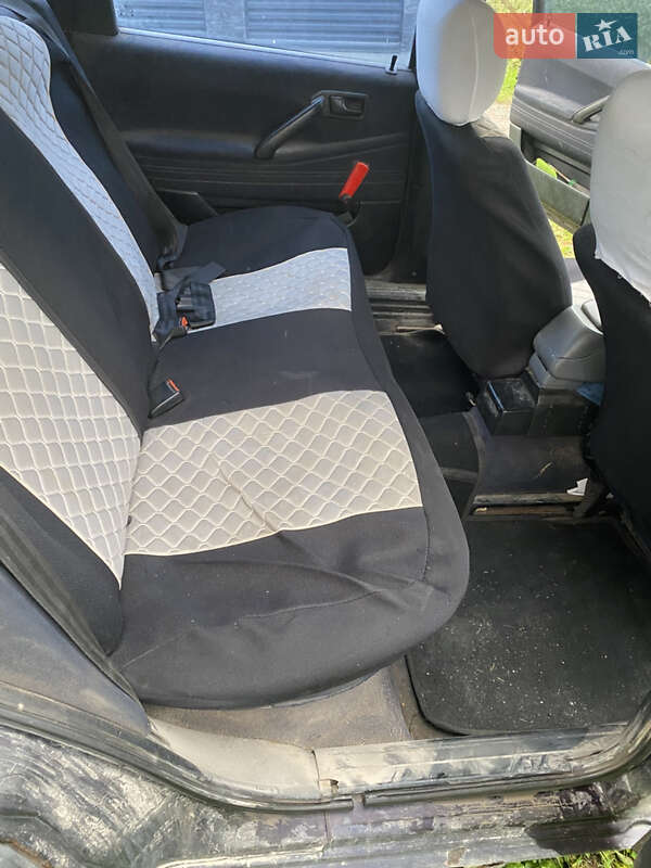 Седан Volkswagen Passat 1992 в Городке фото 12 Седан Volkswagen Passat 1992 в Городке