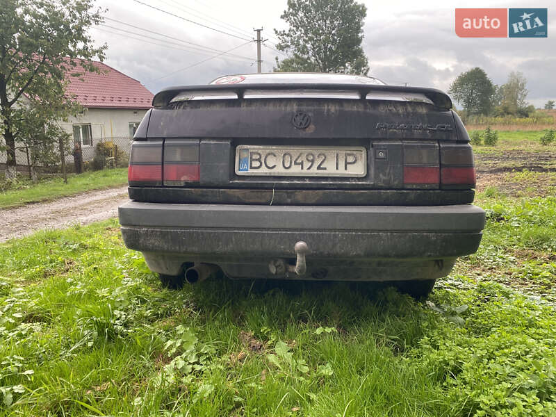 Седан Volkswagen Passat 1992 в Городке фото 8 Седан Volkswagen Passat 1992 в Городке