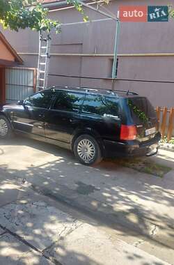 Универсал Volkswagen Passat 1998 в Берегово