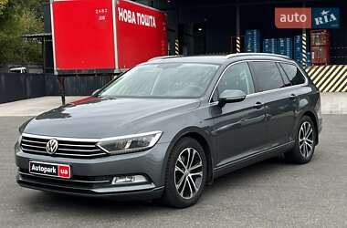 Універсал Volkswagen Passat 2015 в Києві