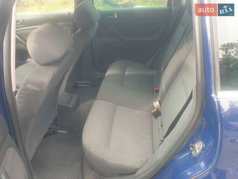 Универсал Volkswagen Passat 2004 в Борисполе