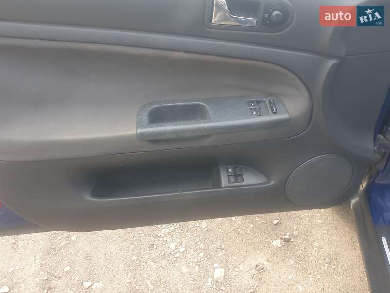 Универсал Volkswagen Passat 2004 в Борисполе