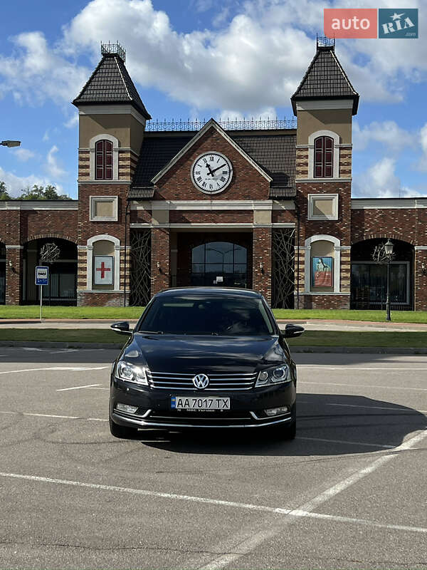 Volkswagen Passat 2011