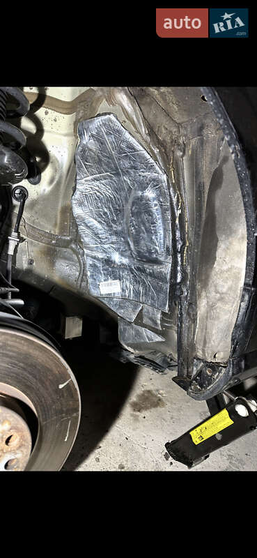 Седан Volkswagen Passat 2011 в Миколаєві