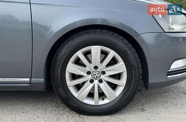 Универсал Volkswagen Passat 2012 в 