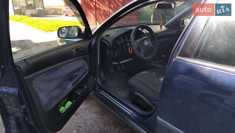 Седан Volkswagen Passat 2002 в Чернигове фото 3 Седан Volkswagen Passat 2002 в Чернигове