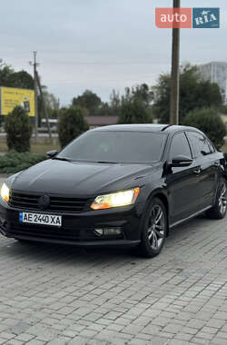 Седан Volkswagen Passat 2016 в Дніпрі